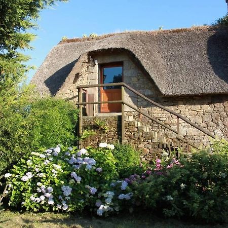 Studio Dans Une Chaumiere De Caractere Baud Exteriér fotografie