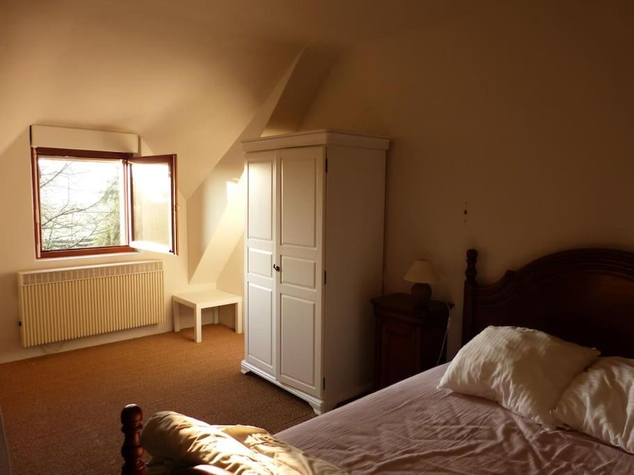 Studio Dans Une Chaumiere De Caractere Baud Exteriér fotografie