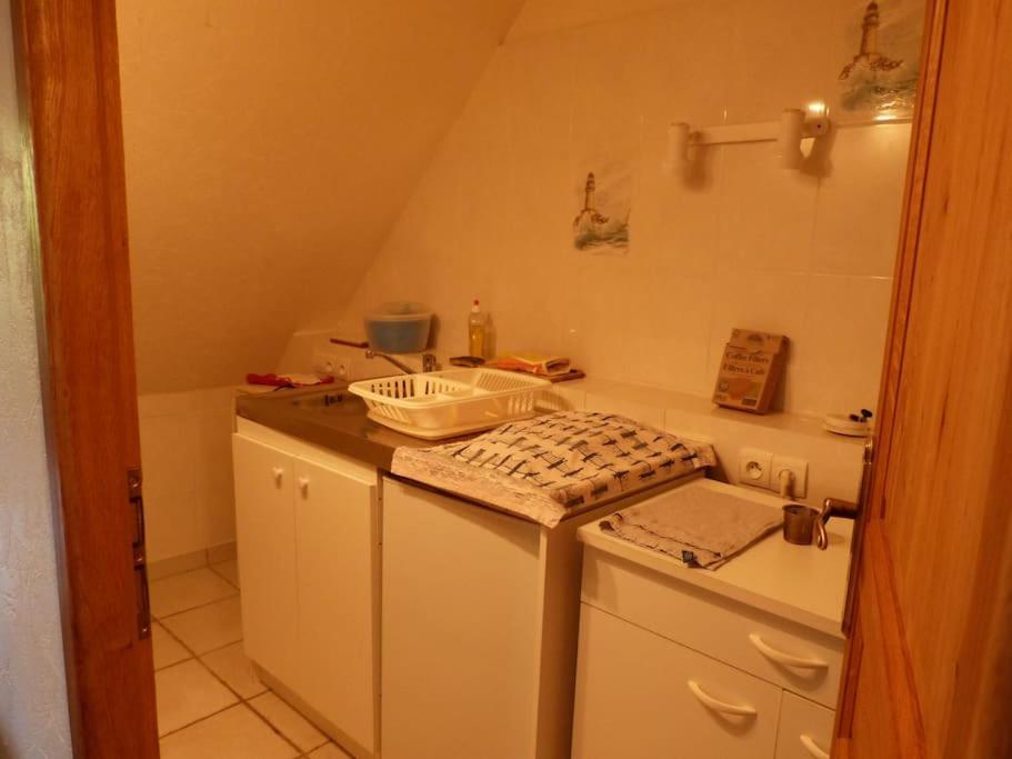 Studio Dans Une Chaumiere De Caractere Baud Exteriér fotografie